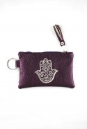 Pochette violette main de Fatma