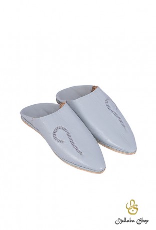 Men's slippers in light gray leather