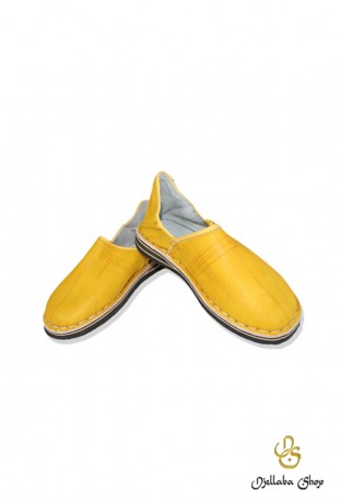 Babouches en cuir jaune sahara