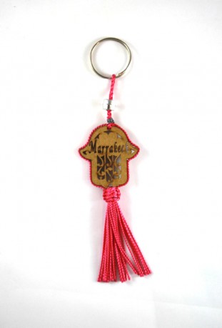 Wood key ring and pink sabra thread